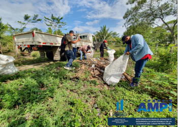 Más espacios públicos limpios en San José, Petén