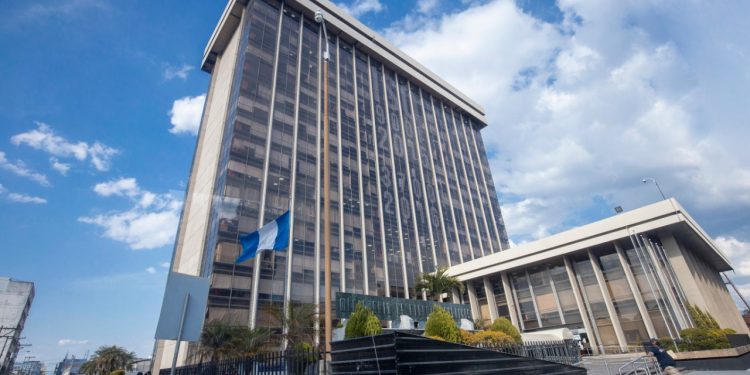 RICG reconoce labor de finanzas ante pandemia