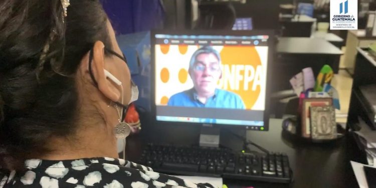 UNFPA capacita sobre juventud, género y educación sexual