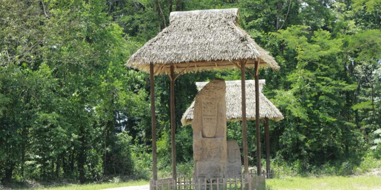 Gobierno reabre el parque arqueológico Quiriguá