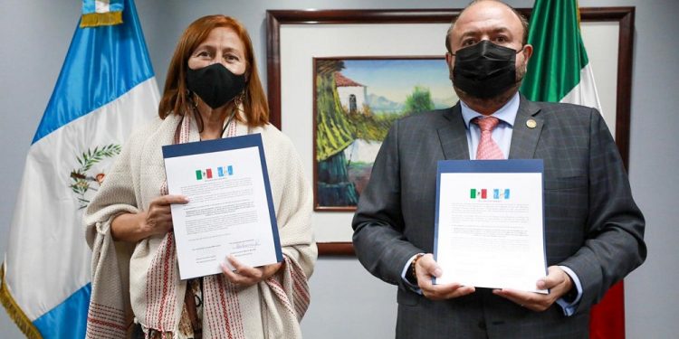 Autoridades del Ministerio de Economía de Guatemala se reúnen con la Secretaria de Economía de México