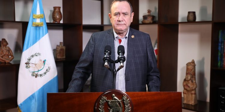 Presidente Giammattei afirma que Guatemala es actor clave en negocios, inversión y comercio en la región