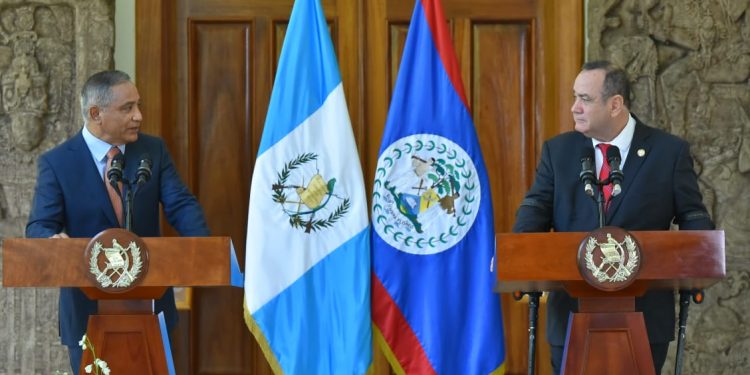 VISITA OFICIAL A LA REPÚBLICA DE GUATEMALA DEL EXCELENTÍSIMO SEÑOR JOHN BRICEÑO, PRIMER MINISTRO DE BELICE