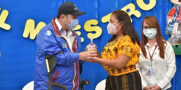 PRESIDENTE GIAMMATTEI RESALTA VALOR DE LA INCLUSIÓN EN CONMEMORACIÓN POR EL DÍA DEL MAESTRO