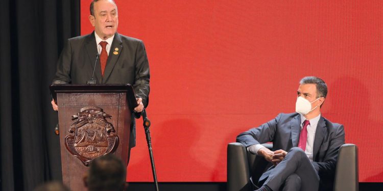 El evento de solidaridad que llama a la acción conjunta para atender el drama de los desplazados forzados