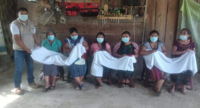 Beneficiarias huehuetecas amplían la variedad de productos en sus emprendimientos
