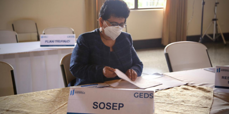 Secretaria Thelma Portillo participa en reunión de Gabinete Especifico de Desarrollo Social