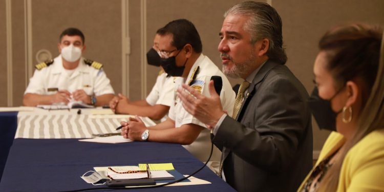 El Ministerio de Comunicaciones participa en reunión de coordinación de autoridades portuarias y marítimas