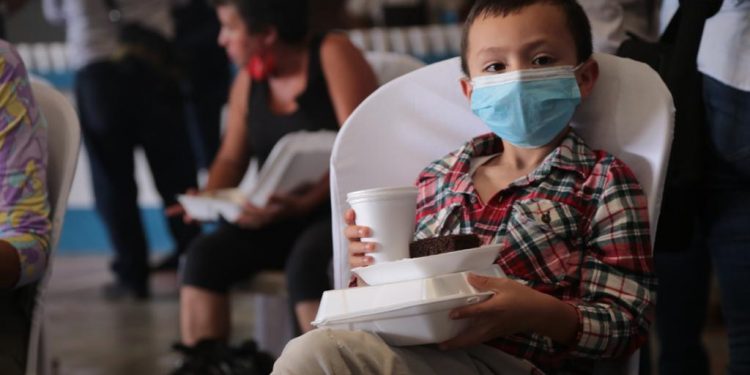 Mides alcanza la treintena de Comedores Sociales