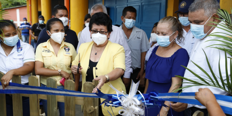 Secretaria Thelma Portillo inaugura CADI 951-30 en El Asintal Retalhuleu