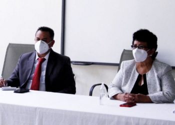 Secretaria Thelma Portillo recibe a comisión de Contraloría