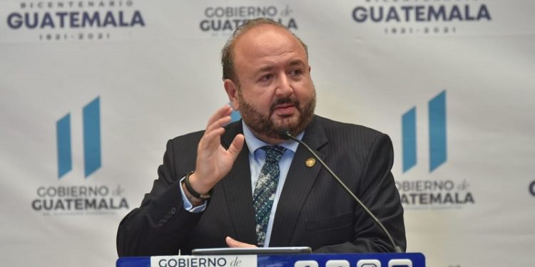 Ministro de Economía visita Washington D.C. y Ciudad de México en busca de inversión