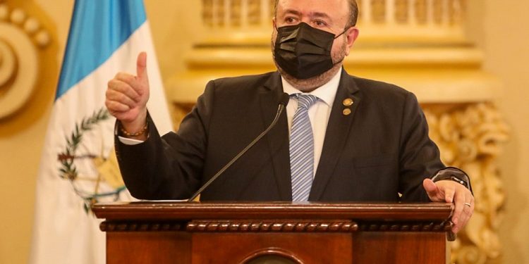 Ministerio de Economía presenta logros y  avances en la Reactivación Económica del País