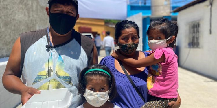 Mides inaugura dos Comedores Sociales más en Zacapa