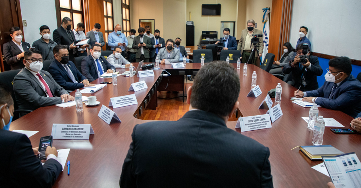 Autoridades del MARN exponen proyecto de presupuesto 2022