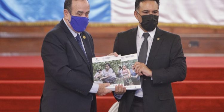 Guatemala logra acuerdos ambientales y continuará con la protección de los bosques