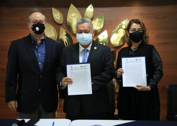 Firman convenio para el desarrollo de las mujeres