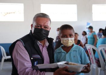 Mides inaugura dos Comedores más en Zacapa