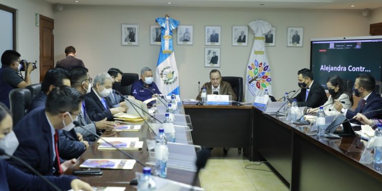 Presidente visita el Mides para conocer avances