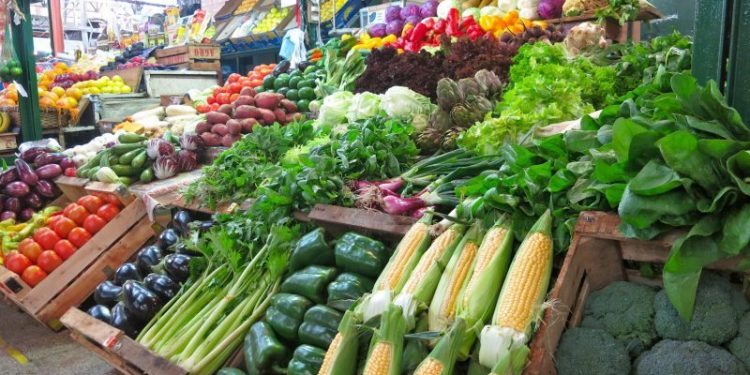 Preparan conmemoración del Año Internacional de las Frutas y Verduras