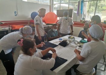 Hospital Nacional de Amatitlán ofrece terapias físicas para pacientes recuperados de COVID-19