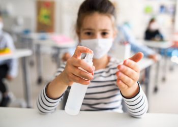 Ministerio de Salud y de Educación trabajan protocolos para regreso a clases