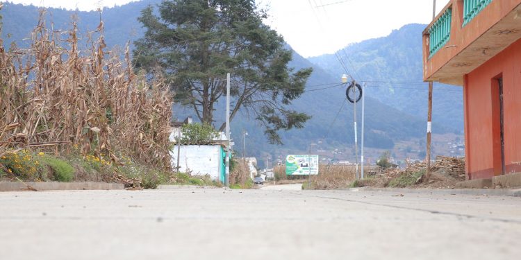 Mejoran caminos para cuatro comunidades en Totonicapán