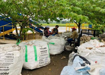 Equipos del MARN trabajan por el saneamiento del río Motagua