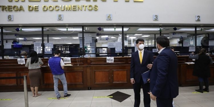 Inscripción de empresas y sociedades mercantiles sigue en aumento