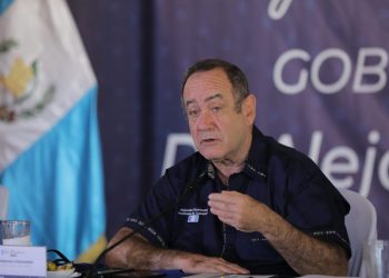 Presidente Alejandro Giammattei pide cumplir el Reglamento 164-2021 durante Gira Presidencial