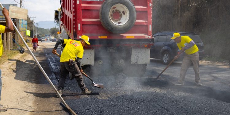 Supervisión de Escuela Bicentenario en Colonia La Dignidad, Escuintla.