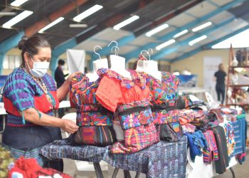 EMPRENDEDORAS SON FORMADAS EN DERECHOS HUMANOS