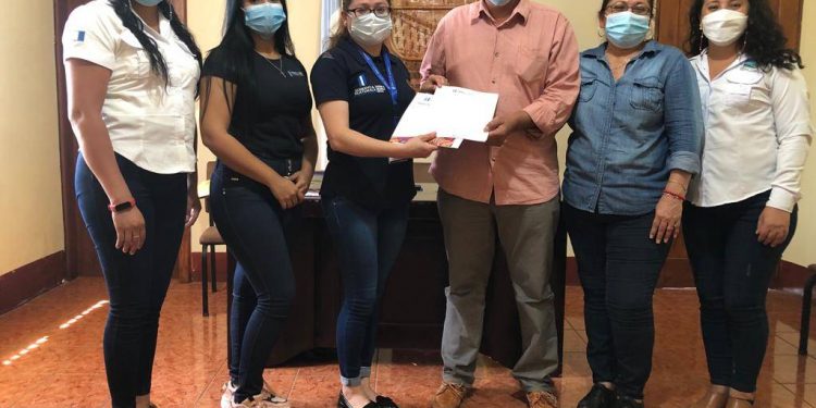 Más de 4 mil becas para artesanos en 2022