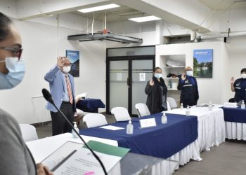 JURAMENTAN A INTEGRANTES DE LAS COMISIONES PARITARIAS DE SALARIOS MÍNIMOS POR ACTIVIDAD Y CIRCUNSCRIPCIÓN ECONÓMICA