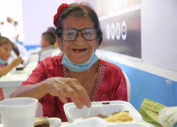 Inauguran Comedor Social en La Democracia