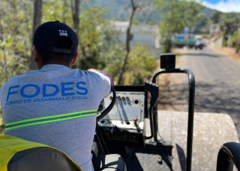 Mides inicia trabajos para mejorar caminos rurales en Santa Rosa