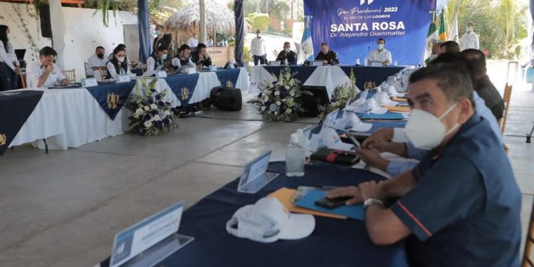 Alcaldes de Santa Rosa se suman a los compromisos del Reglamento 164-2021