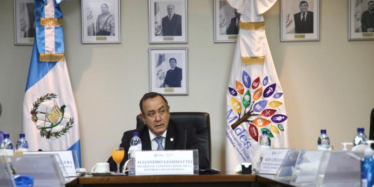 Presidente Giammattei visita Mides para conocer proyectos 2022