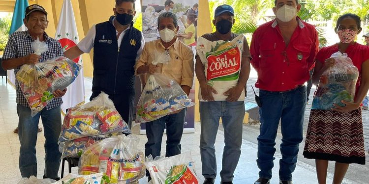 Fodes entregó alimentos en Zacapa