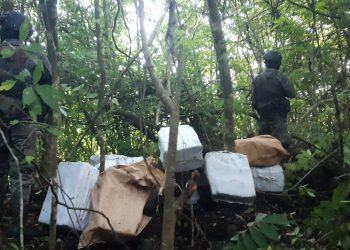 Aeronave con ilícitos, fue localizada por unidades militares en San Luis, Petén