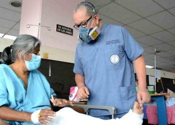 Más de 90 pacientes reciben atención integral en la unidad de Ortogeriatría
