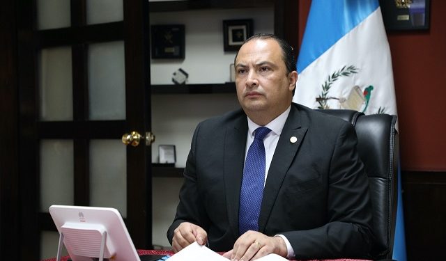 Canciller de Guatemala y director general de la OIM abordan temas de migración y cooperación