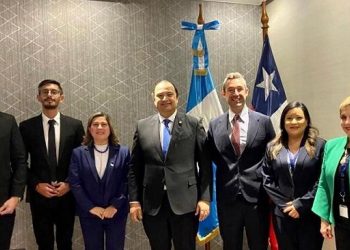 Canciller Mario Búcaro sostiene reunión de trabajo con Asociación Nacional de Profesionales y Amantes del Café, en Chile