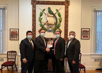 Embajada conoce labor del Instituto Neurológico de Guatemala en EE. UU.