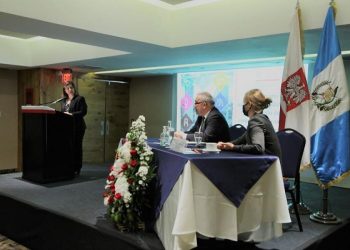 Guatemala y Polonia exploran oportunidades de desarrollo y cooperación económica