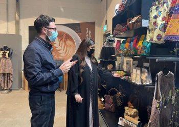 Personalidades de la realeza y del Gobierno emiratí visitan pabellón de Guatemala en Expo 2020 Dubái