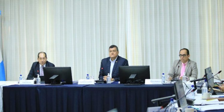 El MAGA presenta avances del Programa Estipendios para la Recuperación de Suelos