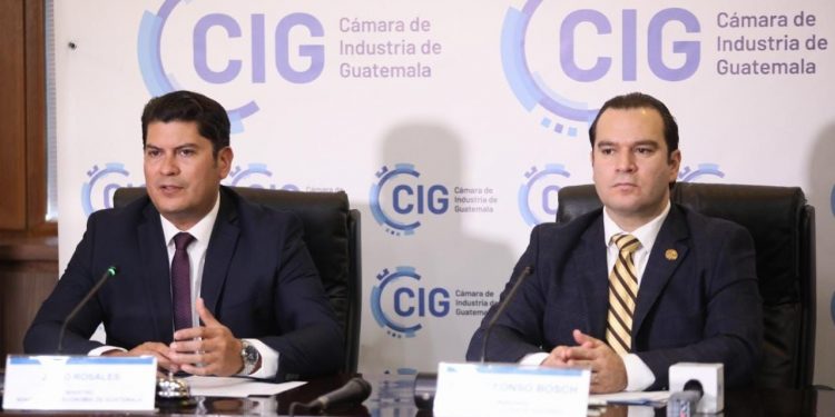MINECO y CIG firman convenio de cooperación para fomentar el emprendimiento en el país