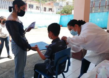 En Santa Rosa, Pueblo Nuevo Viñas va a la delantera en vacunación de niños y niñas de 6 a 11 años