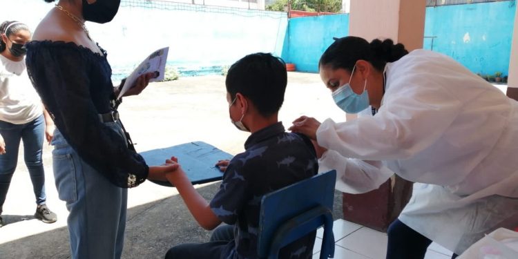 En Santa Rosa, Pueblo Nuevo Viñas va a la delantera en vacunación de niños y niñas de 6 a 11 años